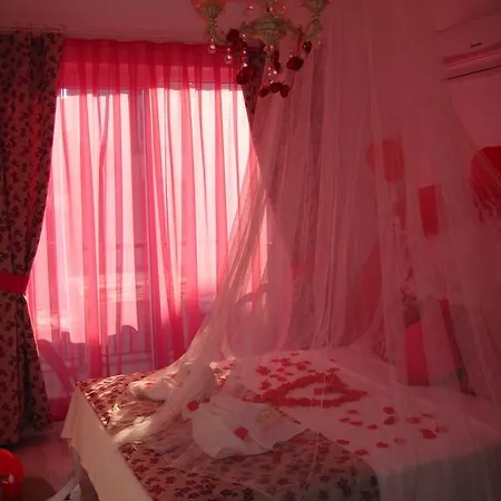 לינה וארוחת בוקר Ruezgar Guelue Butik