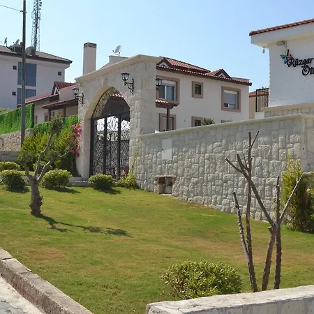 לינה וארוחת בוקר Ruezgar Guelue Butik אלאקאטי