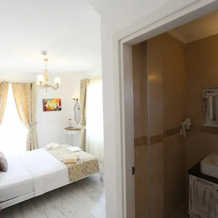 Ruezgar Guelue Butik לינה וארוחת בוקר 2*