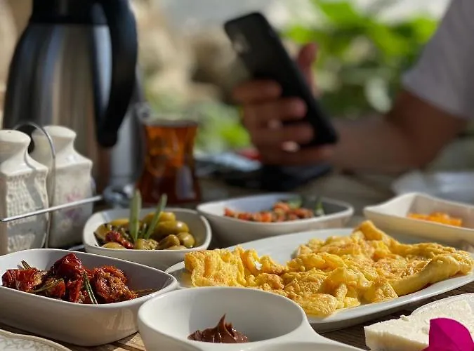 Ruezgar Guelue Butik Alaçatı