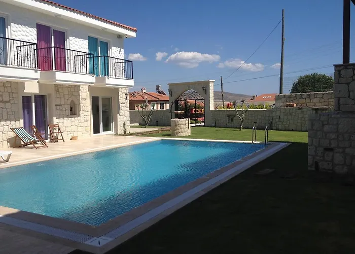 Ruezgar Guelue Butik Bed & Breakfast 2*