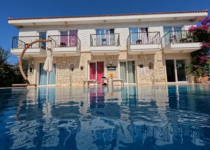 Ruezgar Guelue Butik Alaçatı