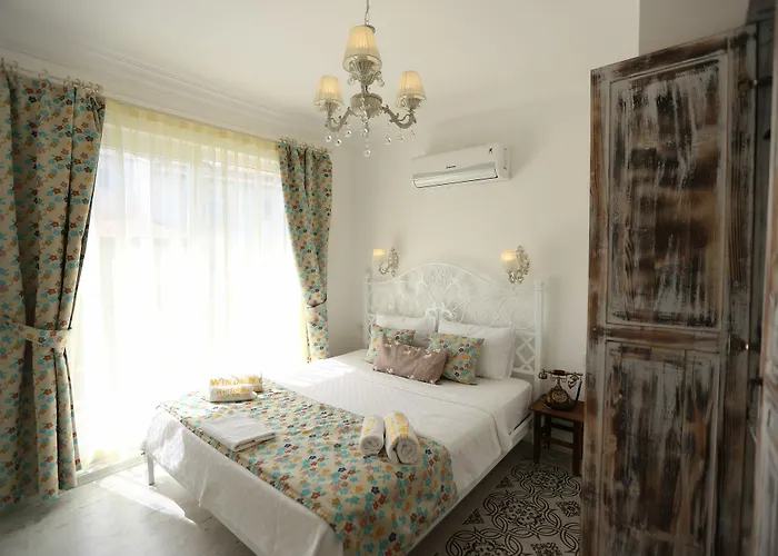 Ruezgar Guelue Butik 2* Alaçatı