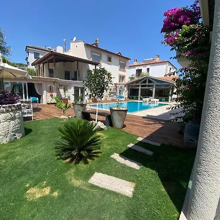 Ruezgar Guelue Butik Otel 2* Alacati