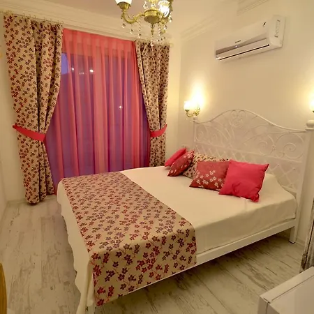 Ruezgar Guelue Butik Otel 2*