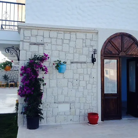 Ruezgar Guelue Butik Otel Alacati