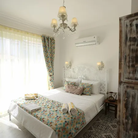Ruezgar Guelue Butik Otel 2* Alacati