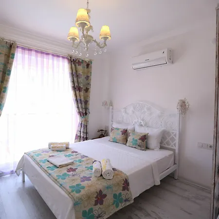 Ruezgar Guelue Butik Otel Bed & Breakfast