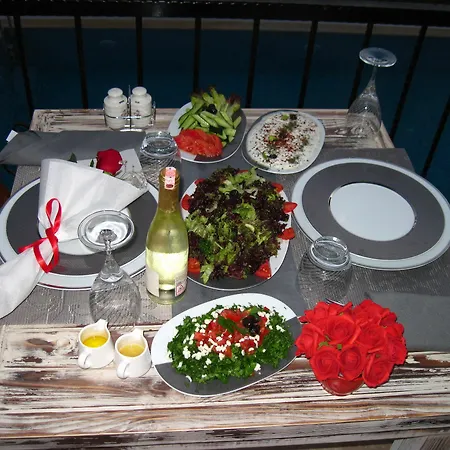 Ruezgar Guelue Butik Otel Bed & Breakfast