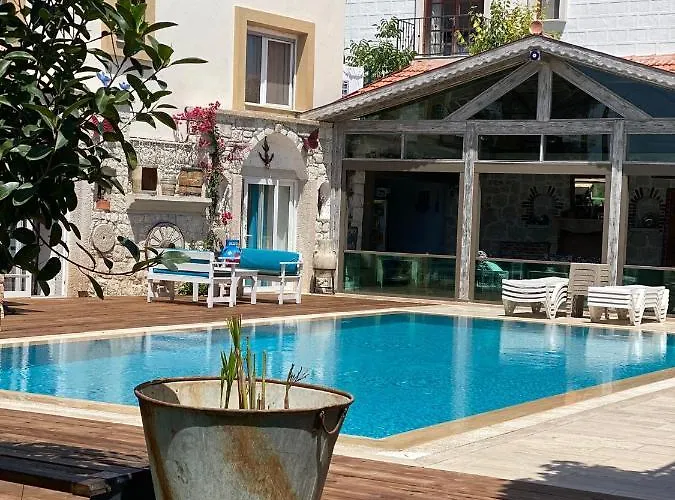 Ruezgar Guelue Butik Bed & Breakfast Alaçatı