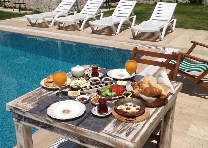 Ruezgar Guelue Butik Alaçatı