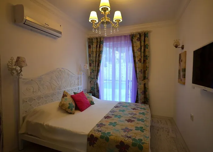 Ruezgar Guelue Butik Bed & Breakfast Alaçatı