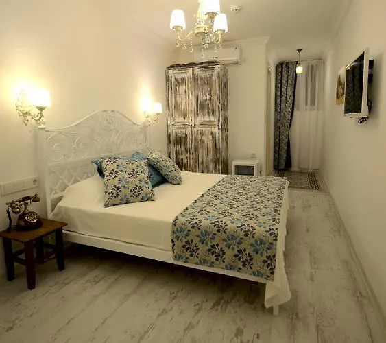 Ruezgar Guelue Butik Bed & Breakfast Alaçatı