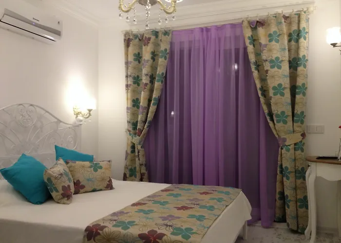 Ruezgar Guelue Butik Bed & Breakfast Alaçatı